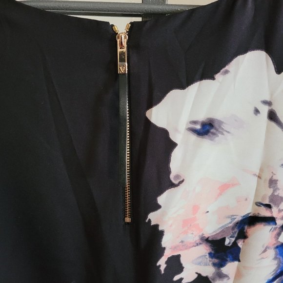 Vince Camuto Sheath Dress - Picture 3 of 6